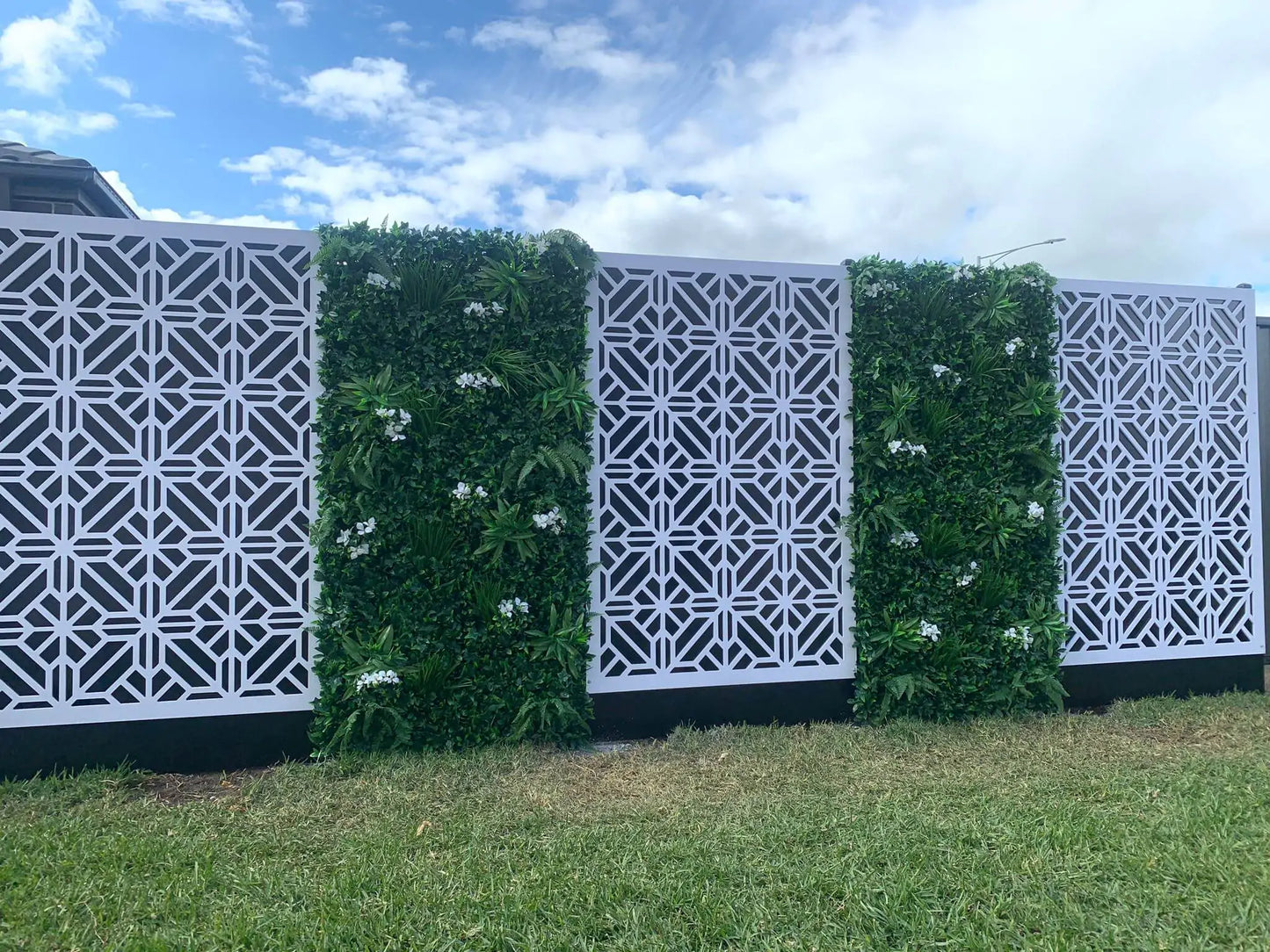 Snowy White Artificial Vertical Garden 40" x 40" 11SQ FT UV Resistant