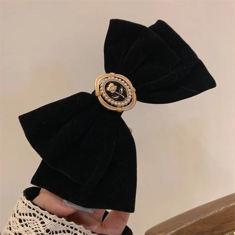 Black Velvet Bow